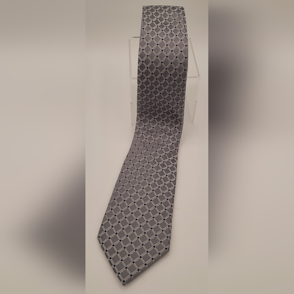 Elegant Gray Patterned Men's Tie Club Room 100% Silk